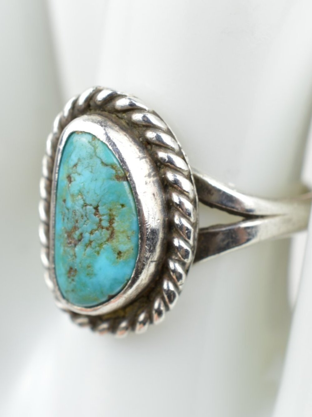 Vintage Navajo Turquoise Sterling Silver Split Shank Ring Sz 6.25 - Picture 2 of 8